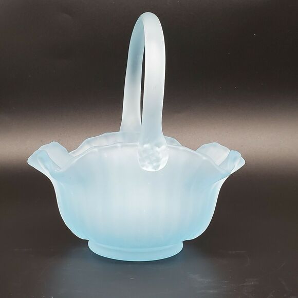 Vintage 7 Inch Tall Dusty Blue Satin Frosted Petal Glass Ribbed Basket EUC - Picture 4 of 8